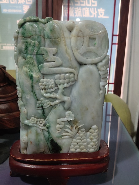 古玩玉器翡翠雕“官上加官”擺件真品鑒賞圖