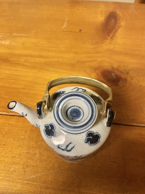 古玩陶瓷二龍戲珠茶壺真品鑒賞圖