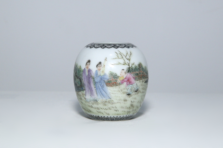 古玩陶瓷民國·琺瑯彩侍女嬰戲詩文水盂真品鑒賞圖