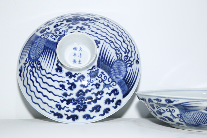 古玩陶瓷清光緒·青花對頭鳳紋大蓋碗（官）真品鑒賞圖