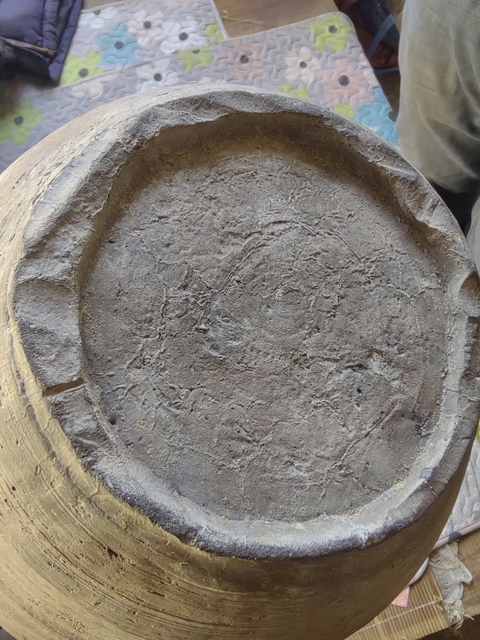 古玩陶瓷漢代雙系刻花水波紋撇口壺真品鑒賞圖