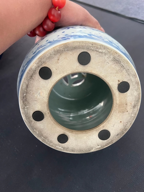 古玩陶瓷青花雙龍戲珠紋繡墩真品鑒賞圖