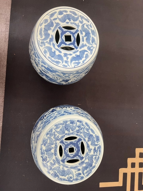 古玩陶瓷青花雙龍戲珠紋繡墩真品鑒賞圖