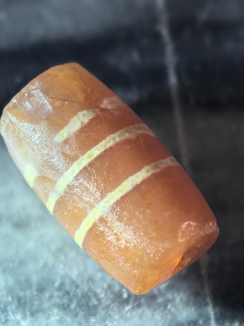 古玩玉器紅玉髓蝕花珠真品鑒賞圖