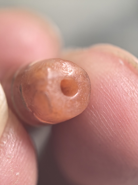 古玩玉器紅玉髓蝕花珠真品鑒賞圖