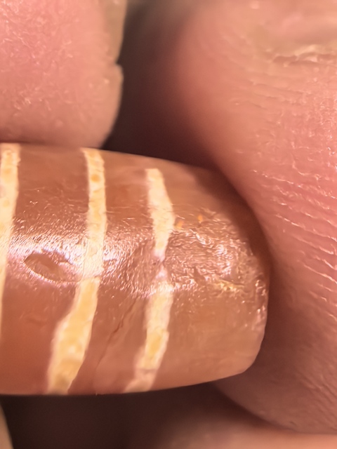 古玩玉器紅玉髓蝕花珠真品鑒賞圖