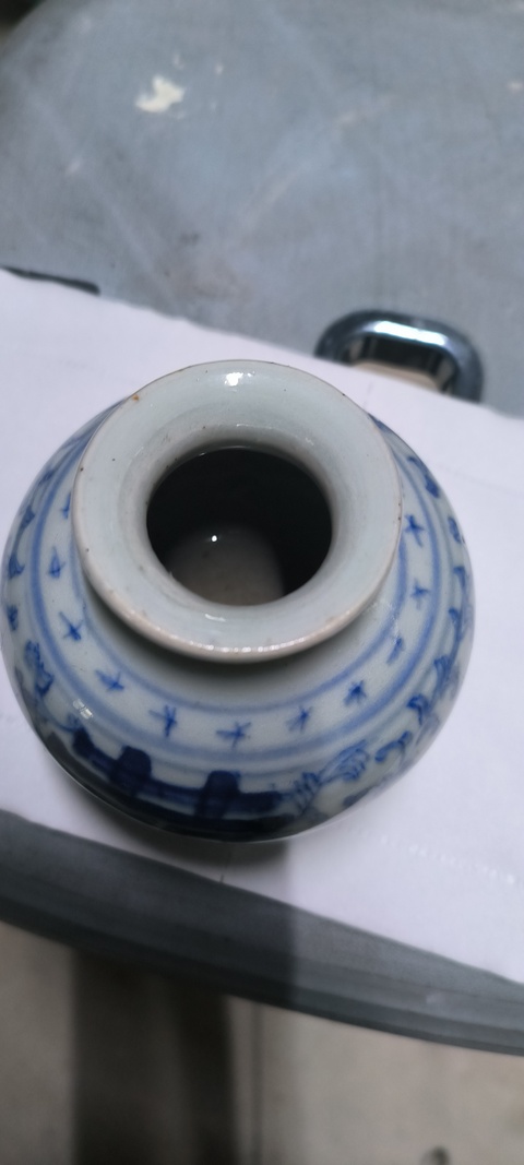 古玩陶瓷清中期 青花囍字纏枝蓮紋蘋果尊真品鑒賞圖