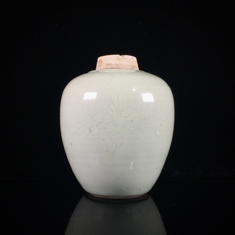 古玩陶瓷清康熙·冬青釉暗刻花卉紋手把罐/茶葉罐拍賣，當(dāng)前價(jià)格1280元