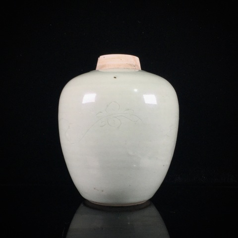 古玩陶瓷清康熙·冬青釉暗刻花卉紋手把罐/茶葉罐拍賣，當(dāng)前價(jià)格1280元