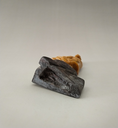 古玩雜項(xiàng)（清中期）壽山石人物像拍賣，當(dāng)前價(jià)格568元