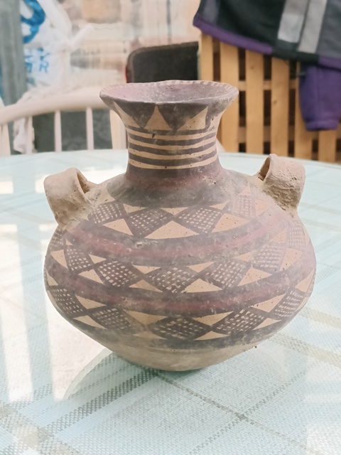 古玩陶瓷館藏級珍品馬家窯文化·馬廠類型棱形網格紋雙耳罐拍賣，當前價格2980元