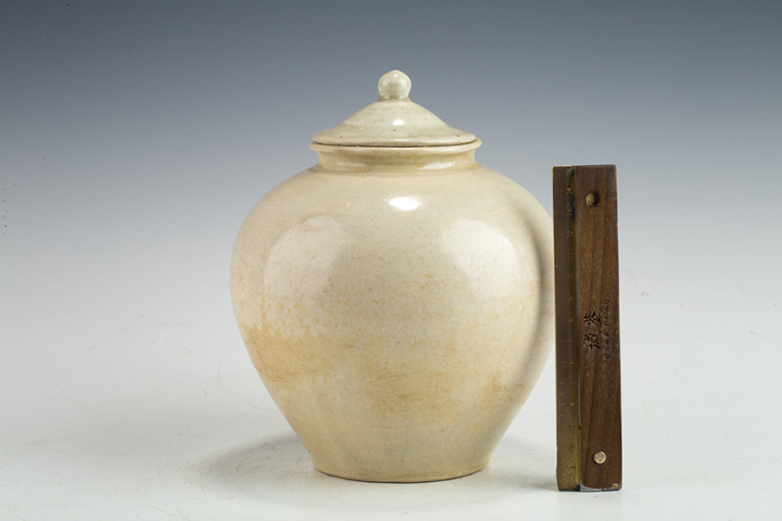 古玩陶瓷明以前·鞏縣窯白釉白釉萬年罐拍賣，當前價格3234元