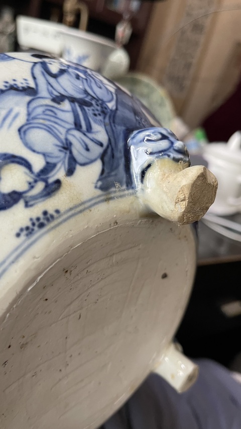 古玩陶瓷八仙圖青花三足香爐真品鑒賞圖