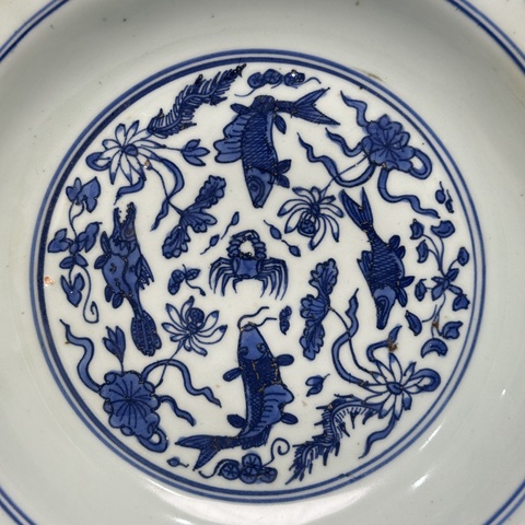 古玩陶瓷富貴佳器花鳥魚藻紋青花盤真品鑒賞圖