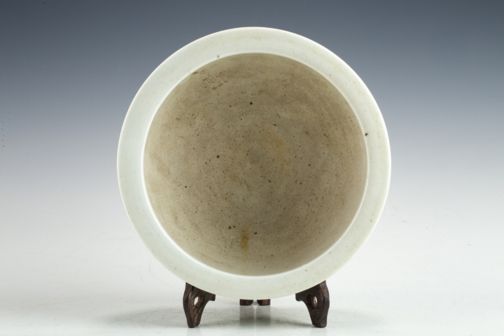 古玩陶瓷民國·綠彩山水紋三足爐拍賣，當前價格2880元