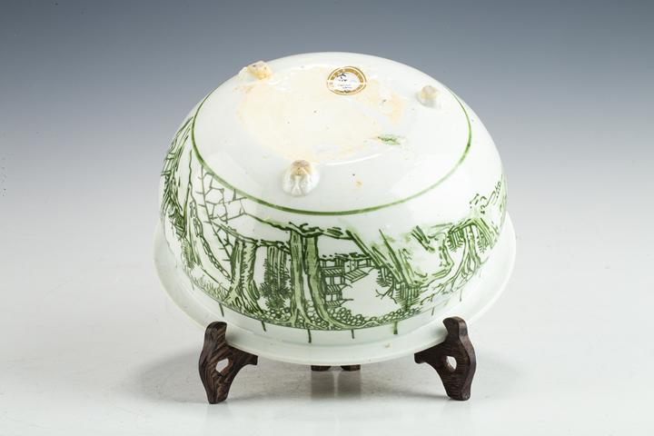 古玩陶瓷民國·綠彩山水紋三足爐拍賣，當前價格2880元