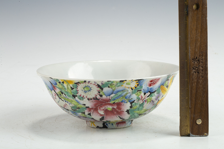 古玩陶瓷民國·粉彩百花不落地紋碗一對真品鑒賞圖