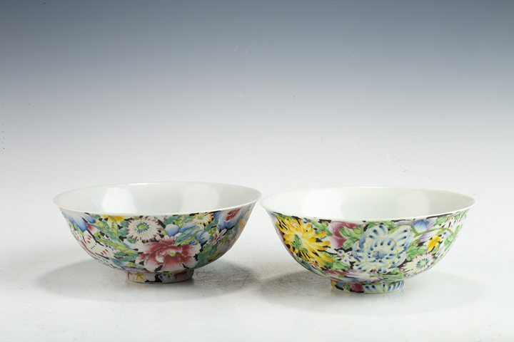 古玩陶瓷民國·粉彩百花不落地紋碗一對真品鑒賞圖