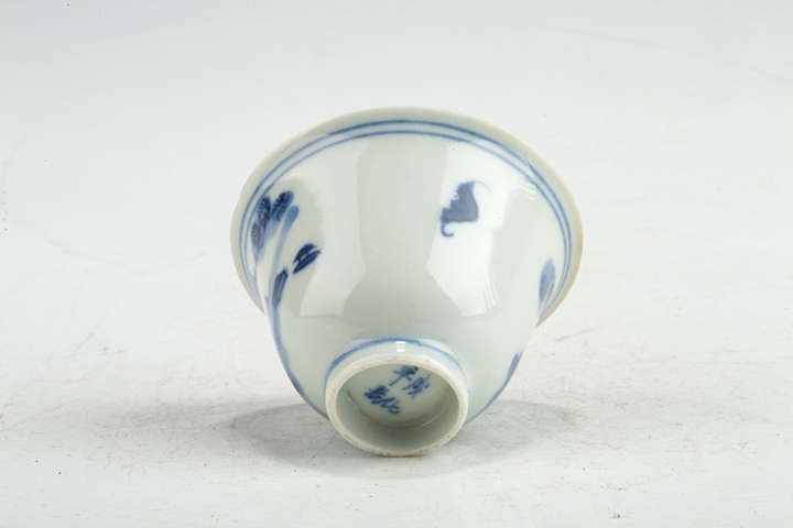 古玩陶瓷清中晚·青花人物故事紋杯拍賣，當(dāng)前價(jià)格0元