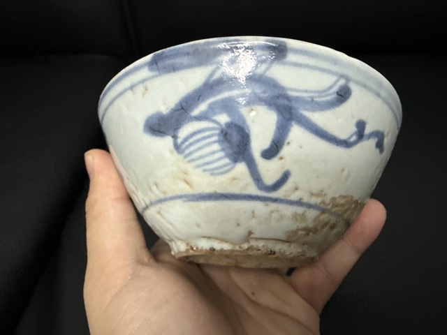 古玩陶瓷明代龍紋碗真品鑒賞圖