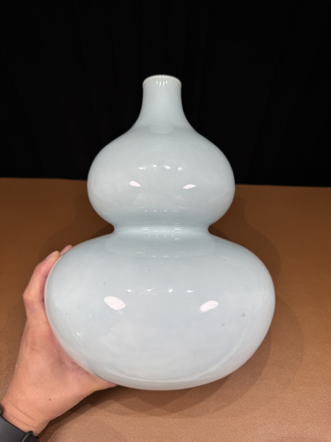 古玩陶瓷晚清民國仿乾隆粉青釉葫蘆瓶真品鑒賞圖