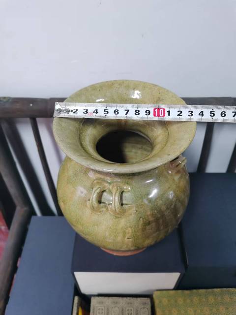古玩陶瓷青釉盤口多系罐真品鑒賞圖