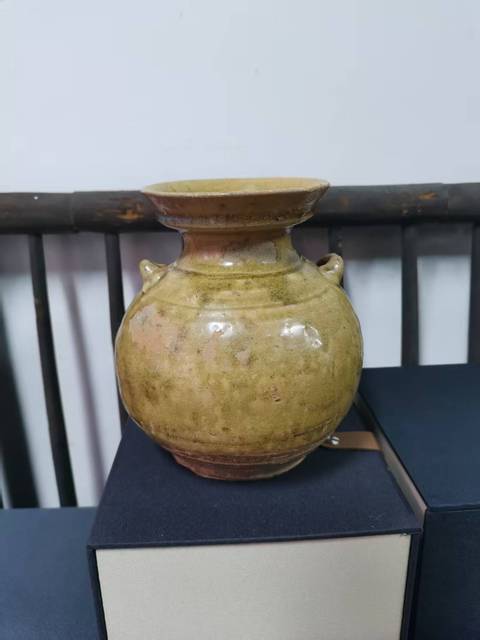 古玩陶瓷隋唐雙系盤口青釉罐拍賣，當(dāng)前價(jià)格1000元