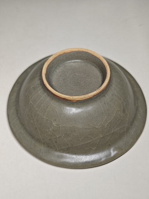 古玩陶瓷龍泉青瓷折沿洗真品鑒賞圖