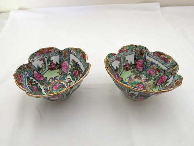 古玩陶瓷廣彩花卉人物花口碗真品鑒賞圖