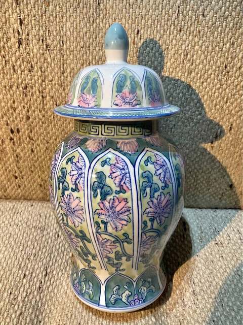 古玩陶瓷花卉紋將軍罐真品鑒賞圖