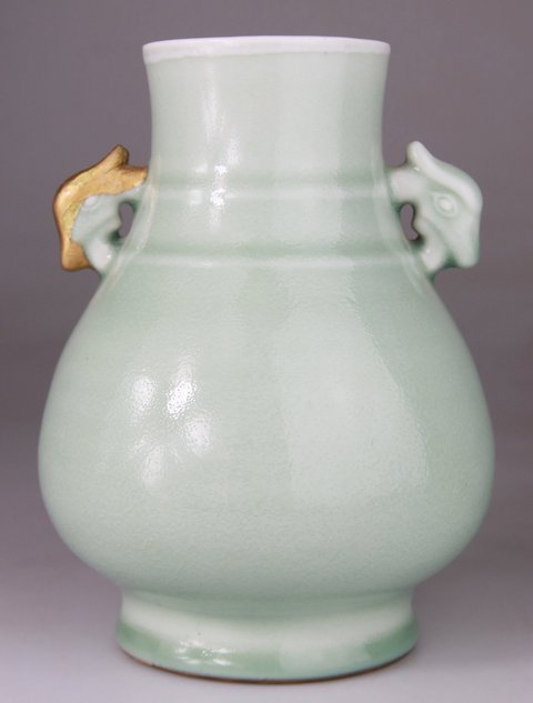 古玩陶瓷清晚期青釉雙耳尊真品鑒賞圖