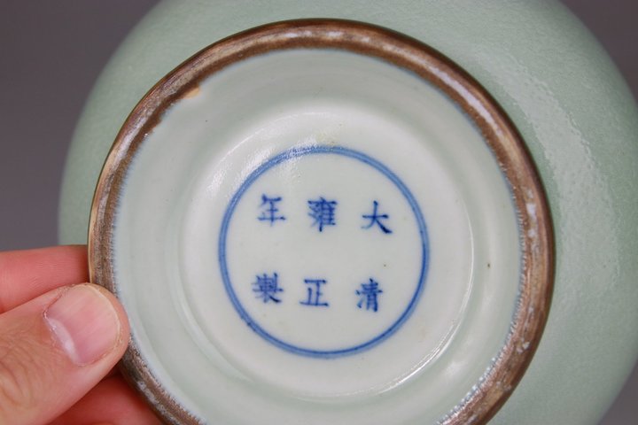 古玩陶瓷清晚期青釉雙耳尊真品鑒賞圖