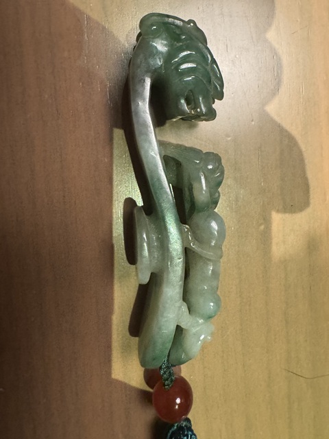 古玩玉器翡翠雕“蒼龍教子”帶鉤真品鑒賞圖
