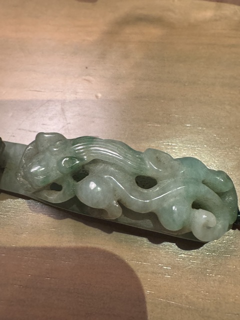 古玩玉器翡翠雕“蒼龍教子”帶鉤真品鑒賞圖