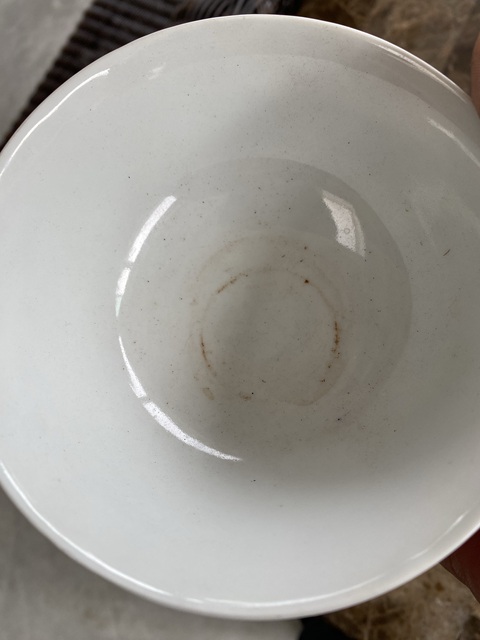 古玩陶瓷胭脂紅釉龍紋茶圓真品鑒賞圖