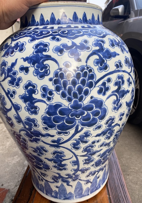 古玩陶瓷牡丹紋青花將軍罐真品鑒賞圖