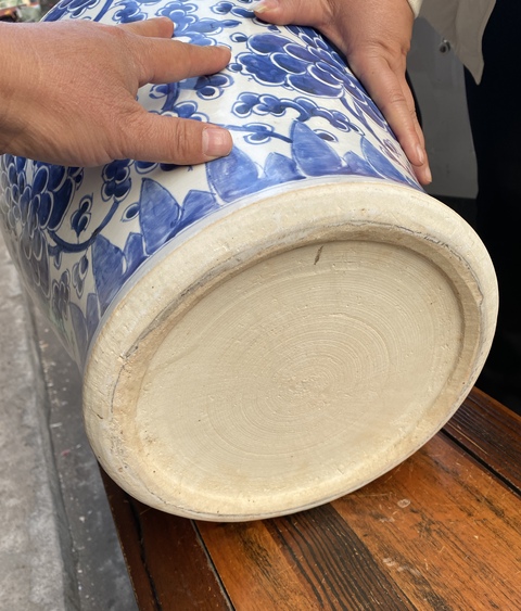 古玩陶瓷牡丹紋青花將軍罐真品鑒賞圖