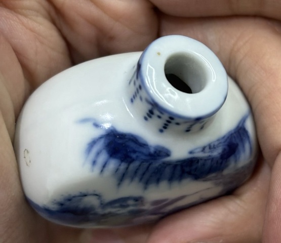 古玩陶瓷青花鼻煙壺真品鑒賞圖