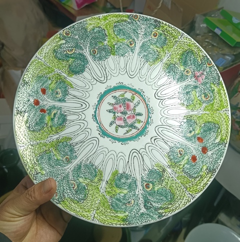 古玩陶瓷精美萊菔桃紋粉彩大盤拍賣，當前價格188元