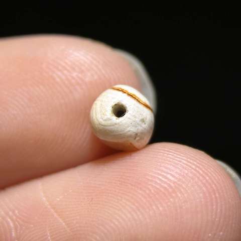 古玩玉器宋代.帶眼睛纏絲瑪瑙珠子拍賣，當前價格0元