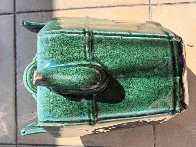 古玩陶瓷綠釉壺真品鑒賞圖