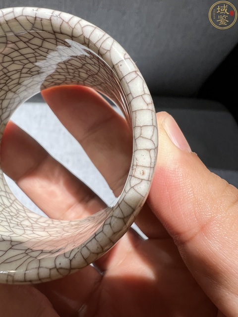 古玩陶瓷日本明治哥釉茶柱蓋置真品鑒賞圖