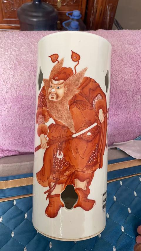 古玩陶瓷泛紅帽筒真品鑒賞圖