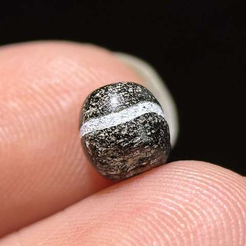 古玩玉器琉璃珠真品鑒賞圖