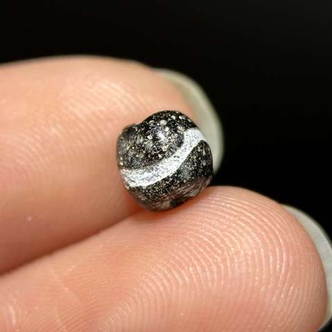 古玩玉器琉璃珠真品鑒賞圖