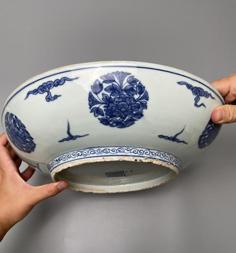 古玩陶瓷青花正面龍紋盤真品鑒賞圖