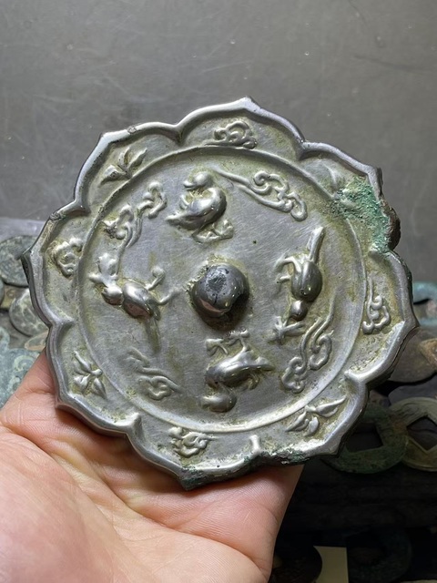 古玩銅器唐·白光花鳥鏡真品鑒賞圖