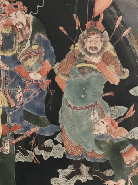 古玩陶瓷墨地五彩人物故事盤真品鑒賞圖