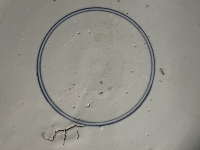 古玩陶瓷墨地五彩人物故事盤真品鑒賞圖