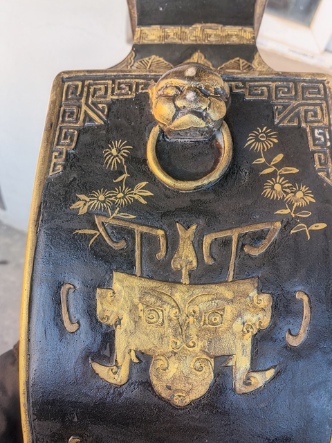 古玩陶瓷雙鋪首四方瓶真品鑒賞圖